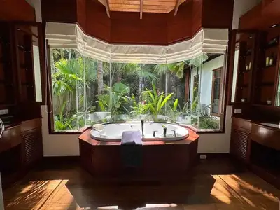 Ayara 4 bedrooms with private pool for rent in Surin