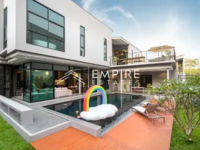 Modern 4 bedrooms with private pool for rent