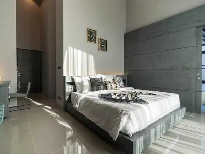 Modern 4 bedrooms with private pool for rent