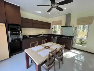 3 Bedrooms With Private Pool Villa In Koh Kaew For Rent