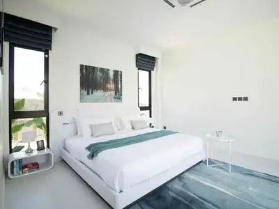 Beautiful 4 bedroom with private pool for rent