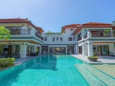Luxury 6 bedrooms with private pool for rent