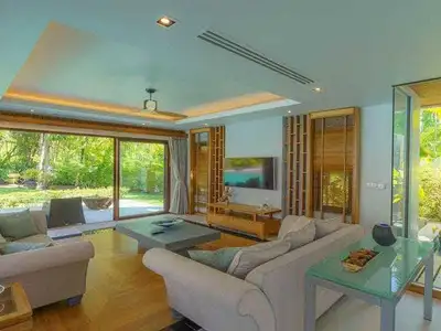 Luxury 6 bedrooms with private pool for rent