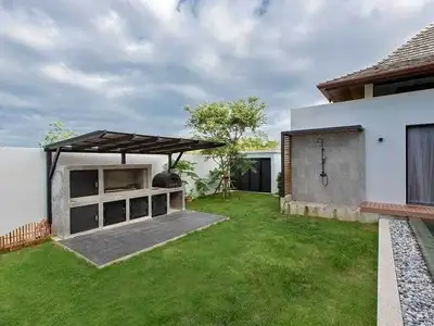 Modern 4 bedrooms with private pool villa for rent in Choeng Thale