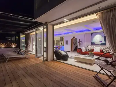 Seaview – 3 bedrooms with private pool villa for rent in Surin