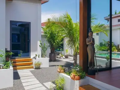 Luxury 3 bedroom with Private Pool villa in Choeng Thale