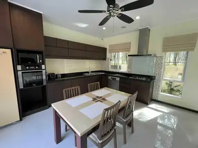 Cozy 3 bedrooms with private pool villa for rent bear BISP