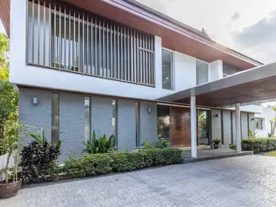 Luxury 3 bedroom for sale with private pool in Layan