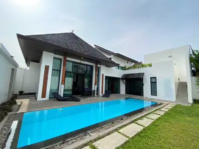 Wings villa 3 bedroom with private pool in Choeng Thale