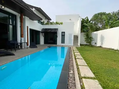 Wings villa 3 bedroom with private pool in Choeng Thale