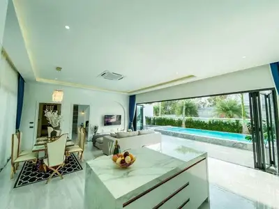 The Menara Hills – 3 bedrooms with private pool villa for rent
