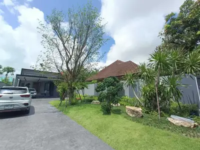 Modern 4 bedroom villa with private pool in Choeng Thale
