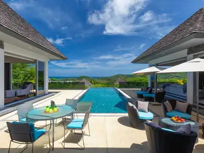 Sea View villa with 5  bedrooms for sale in Layan Beach