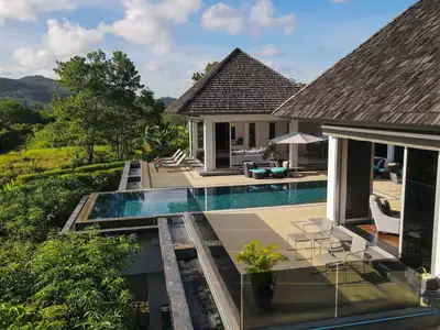 Sea View villa with 5  bedrooms for sale in Layan Beach