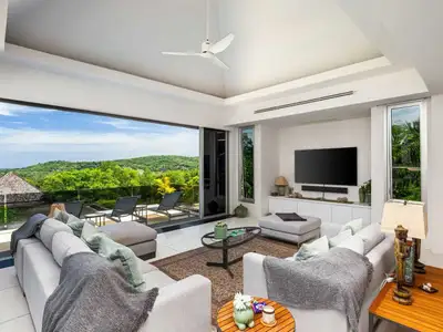 Sea View villa with 5  bedrooms for sale in Layan Beach