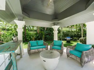 Private pool villa with 5 bedrooms for resale in Cherngtalay,Phuket