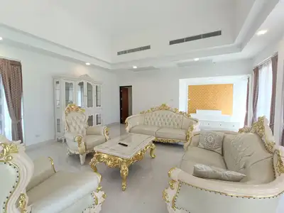 Large garden with mountain view – 4 bedroom for rent in Kathu