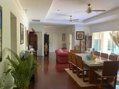 5 bedroom villa foe rent in Layan