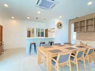 Beautiful 4 berooms with private pool for rent