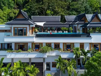 Stunning seaview 10 bedrooms villa with priavte pool for rent in Surin