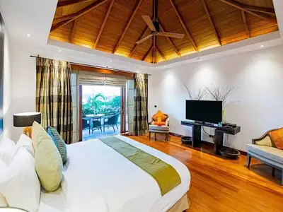 Stunning seaview 10 bedrooms villa with priavte pool for rent in Surin