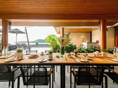 Stunning seaview 10 bedrooms villa with priavte pool for rent in Surin