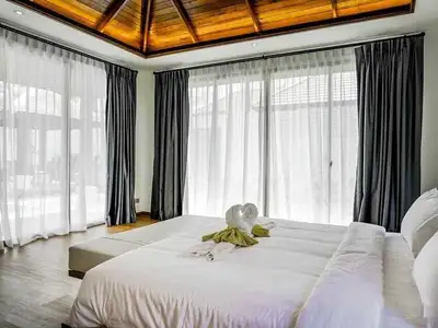 4 bedroom villa with private pool for rent in Choeng Thale