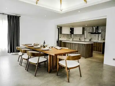 4 bedroom villa with private pool for rent in Choeng Thale