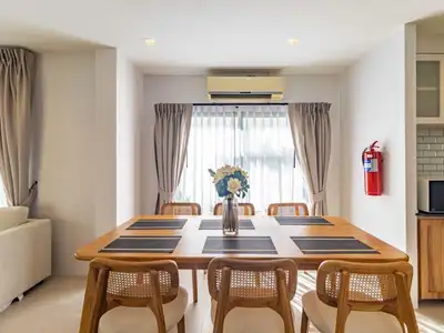 Cozy 3 bedrooms house for rent in Choeng Thale