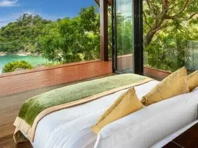 Oceanfront Villa 5 Bedroom For Sale in Kamala, Phuket