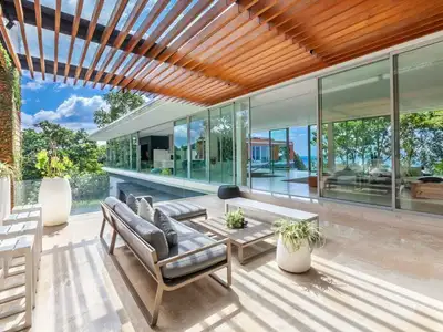 Luxury Sea view 4 bedroom villa for sale in Kamala