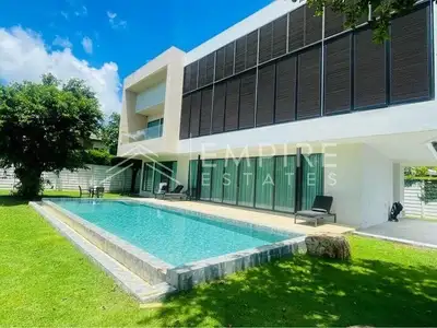 Luxury 4 bedroom villa with private pool for rent in Phuket