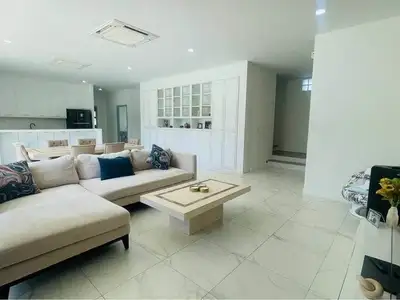 Luxury 4 bedroom villa with private pool for rent in Phuket