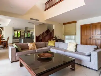 Angsana – 4 bedroom with Large garden for rent in Layan