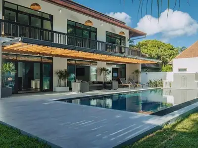Private Pool Villa with 5 Bedrooms in Rawai Phuket
