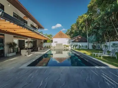 Private Pool Villa with 5 Bedrooms in Rawai Phuket