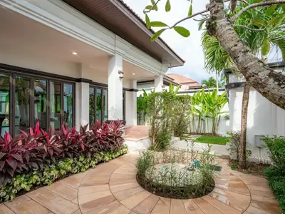 Luxury 4 bedroom villa for rent in Choeng Thale