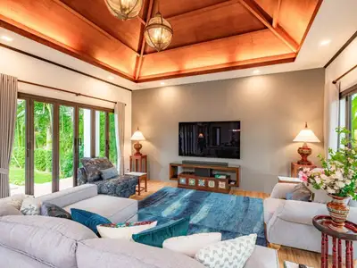 Luxury 4 bedroom villa for rent in Choeng Thale