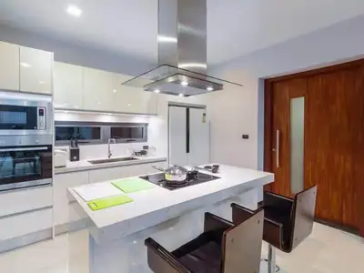 Seaview Aqua Villa – 3 bedrooms with private pool for rent in Rawai