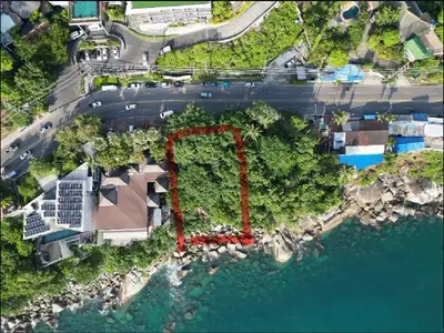 Beach front Land for sale in Kamala