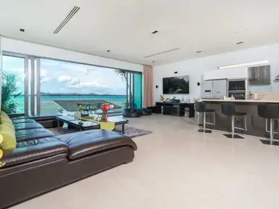 Seaview 5 bedrooms villa with private pool for rent in Rawai