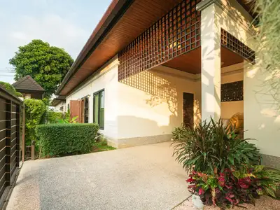 2 bedrooms villa for rent in Choeng Thale