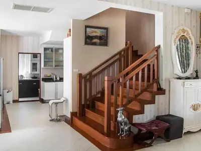Laguna 5 bedrooms with Large garden for rent in Choeng Thale
