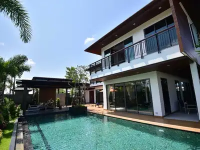 The Lake House 4 bedrooms villa for rent in Choeng Thale