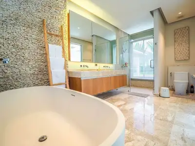 Botanica Bangtao – 4 bedrooms with private pool villa for rent in Choeng Thale