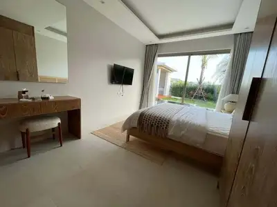 Botanica The Lake side – 3 bedrooms with private pool for rent in Layan
