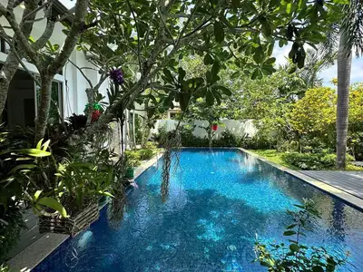 Spacious 3 bedroom with private pool for rent in Layan Beach