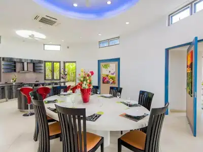 4-Bedroom Villa with Mountain Views in Ban Tha Maphrao, Phuket