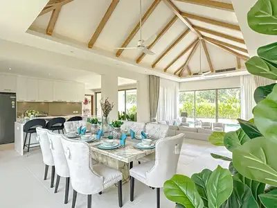Trichada villa – 4 bedrooms with private pool for rent in Choeng Thale
