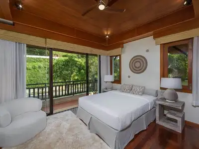 Luxurious 4-bedroom pool 200 villa for rent with a stunning lake view in the Bang Tao area